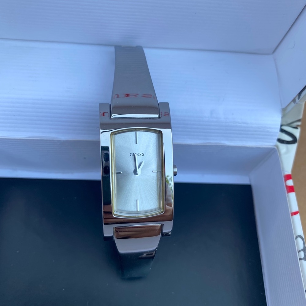 Guess Watch